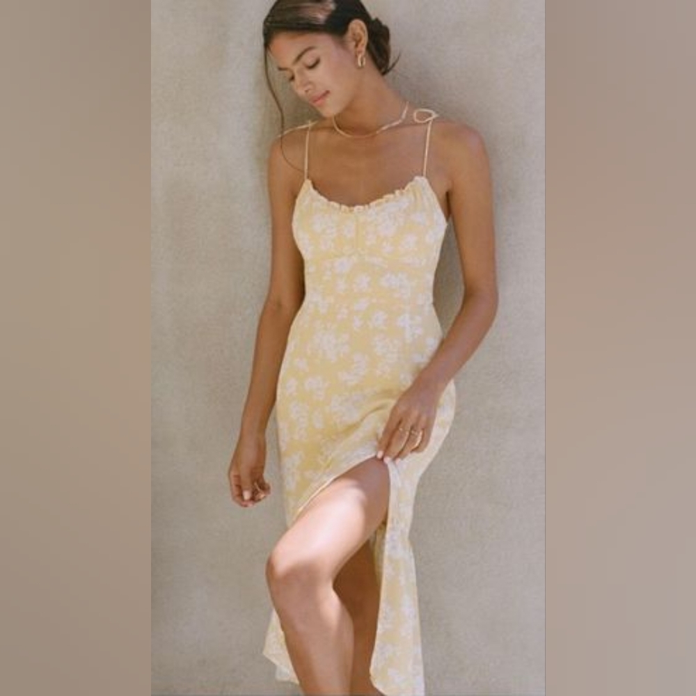 Abercrombie and Fitch, tie strap ruched midi sundress, yellow with white flowers